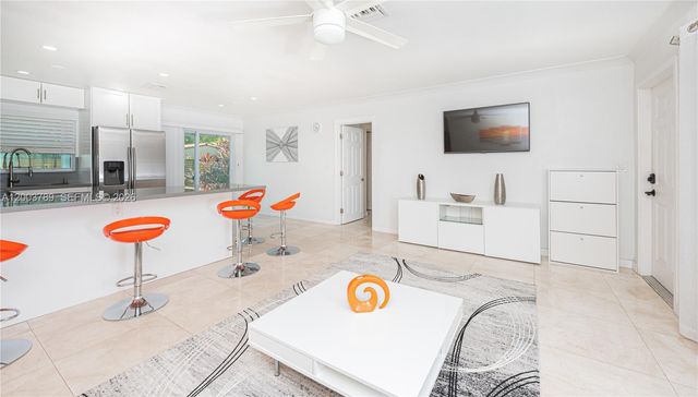 906 NE 6th St 0, Hallandale Beach, FL 33009