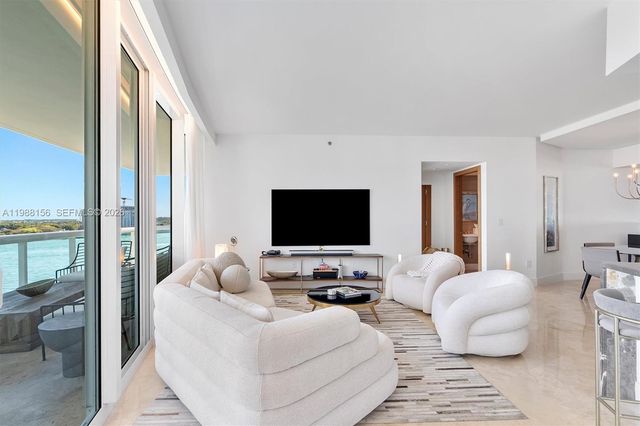 1000 S Pointe Dr 705, Miami Beach, FL 33139