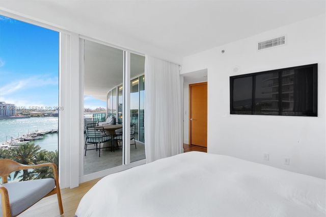 1000 S Pointe Dr 705, Miami Beach, FL 33139