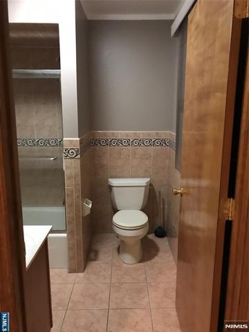 313 Copeland Avenue, Lyndhurst, NJ 07071