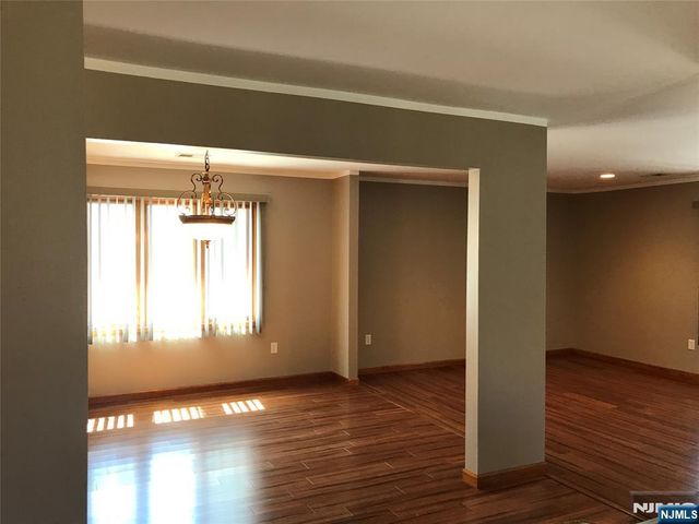 313 Copeland Avenue, Lyndhurst, NJ 07071