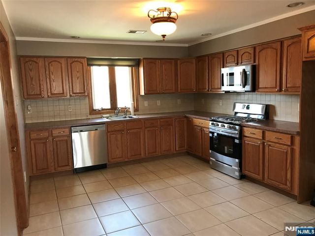 313 Copeland Avenue, Lyndhurst, NJ 07071