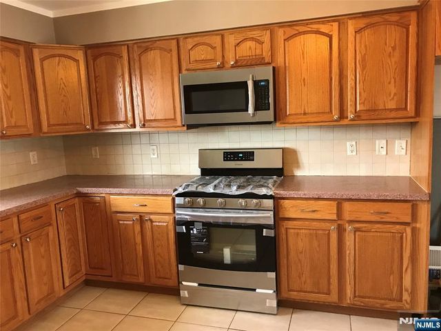 313 Copeland Avenue, Lyndhurst, NJ 07071