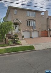 313 Copeland Avenue, Lyndhurst, NJ 07071