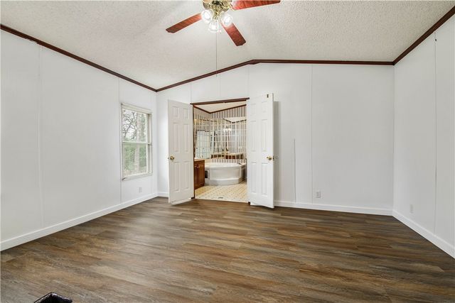 10487 That Way Drive, Bryan, TX 77807