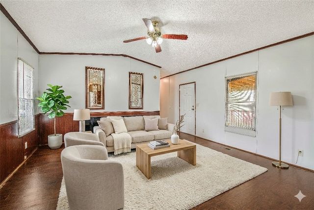 10487 That Way Drive, Bryan, TX 77807