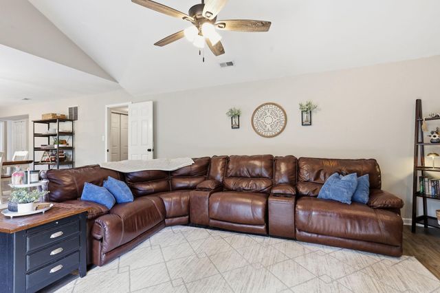 16 SUMMERWOOD DR, Stafford, VA 22554