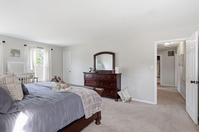 16 SUMMERWOOD DR, Stafford, VA 22554