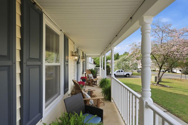 16 SUMMERWOOD DR, Stafford, VA 22554