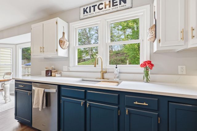 16 SUMMERWOOD DR, Stafford, VA 22554