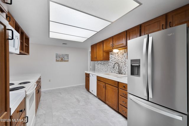 763 W Bella Vista Drive, Green Valley, AZ 85614