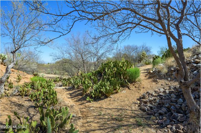 763 W Bella Vista Drive, Green Valley, AZ 85614