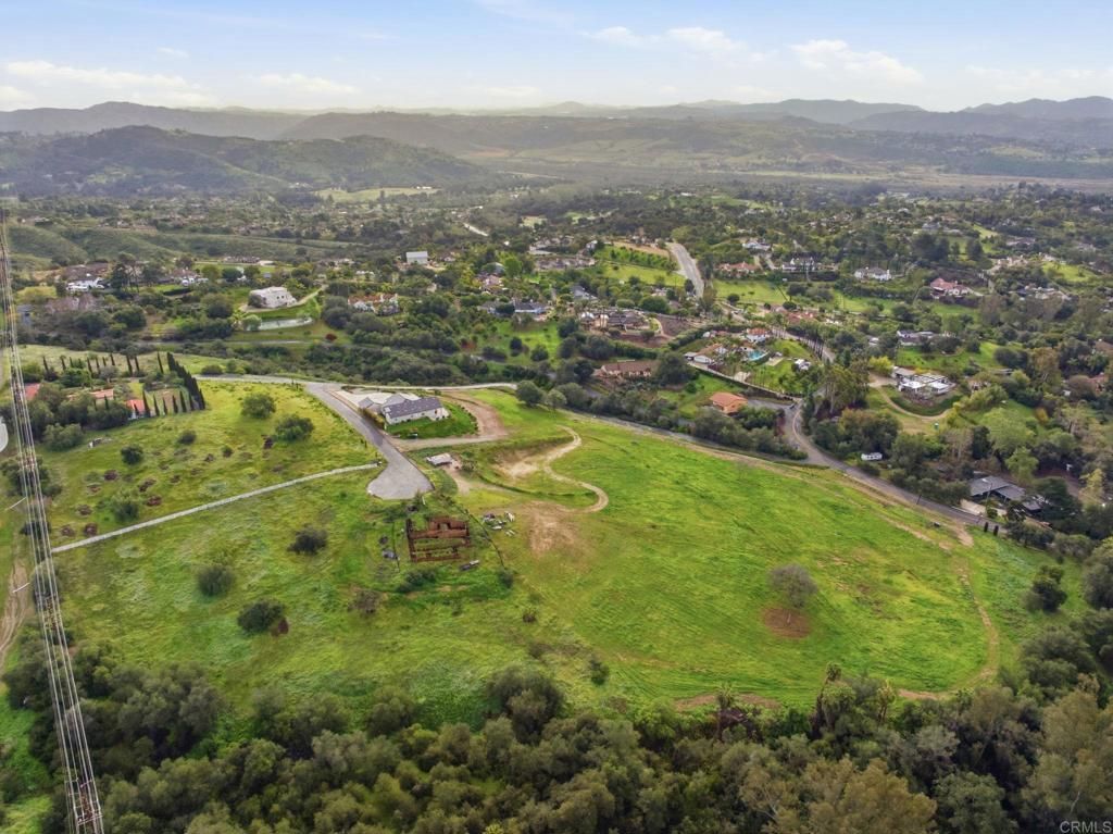 3600 Linda Vista Drive, Fallbrook, CA 92028 — exterior