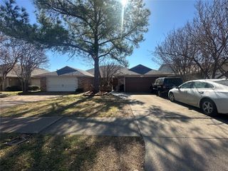 3700 Country Club Drive W, Irving, TX 75038