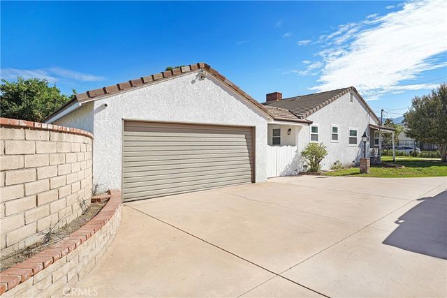 9763 Orcas Avenue, Shadow Hills, CA 91040