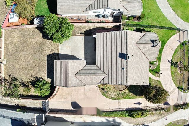 9763 Orcas Avenue, Shadow Hills, CA 91040