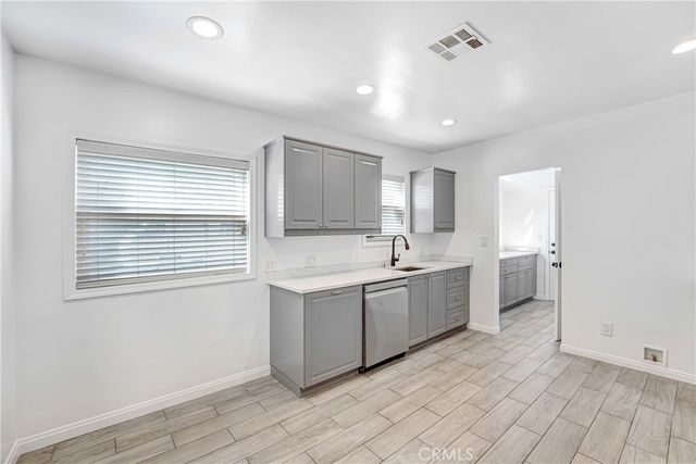 9763 Orcas Avenue, Shadow Hills, CA 91040