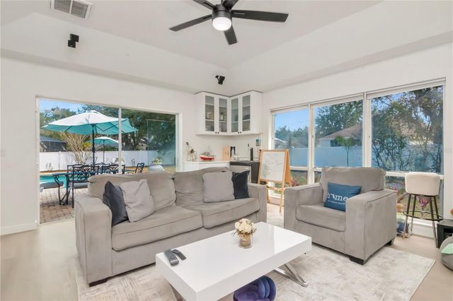 14229 CREEK RUN DRIVE, Riverview, FL 33579