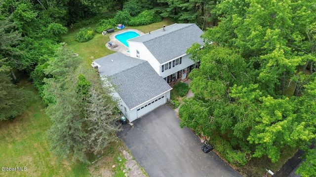 1369 Augusta Drive, Schodack, NY 12033