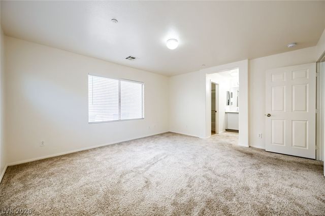 7877 Sambar Court, Las Vegas, NV 89149