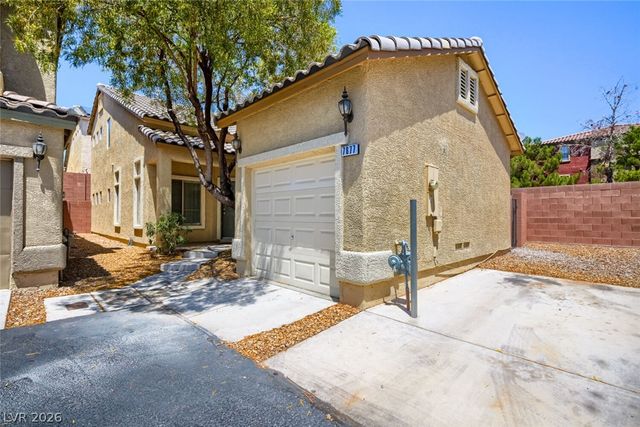 7877 Sambar Court, Las Vegas, NV 89149
