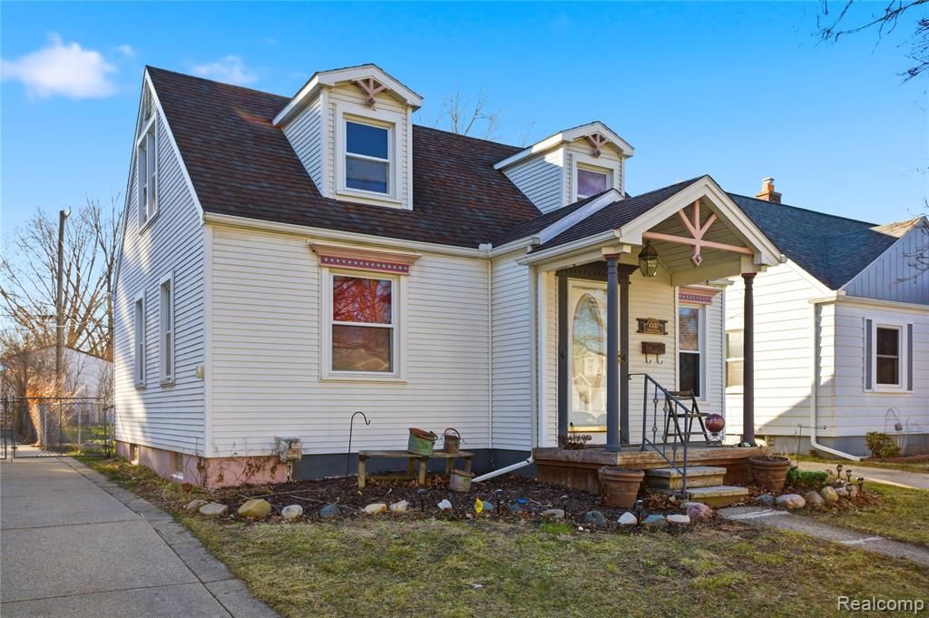 4300 Edmund Street, Wayne, MI 48184