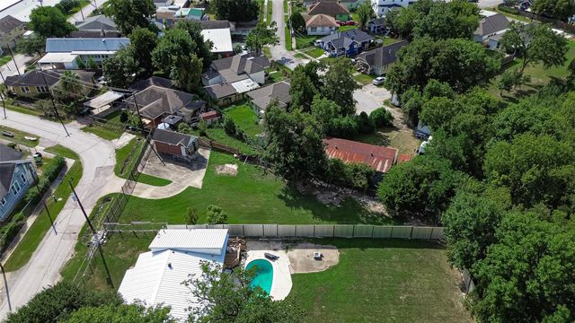 2501 Ideal Street, Houston, TX 77009