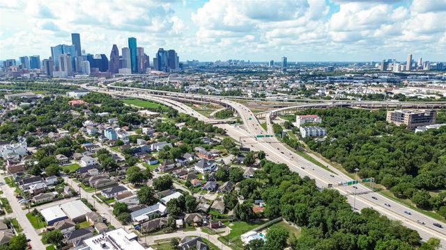 2501 Ideal Street, Houston, TX 77009