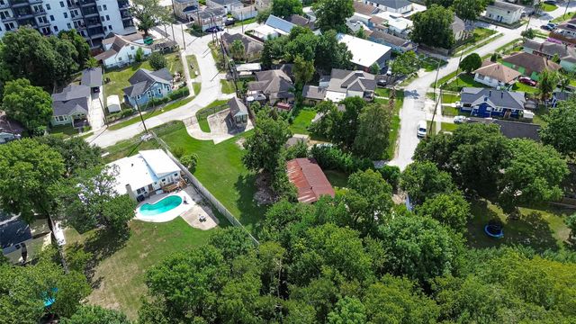 2501 Ideal Street, Houston, TX 77009