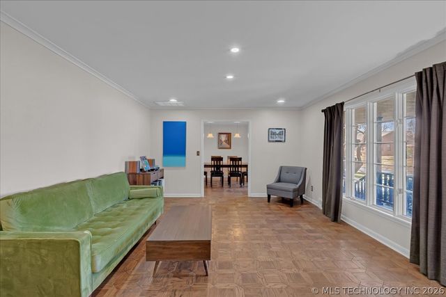 2706 E 57th Street, Tulsa, OK 74105