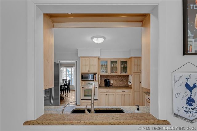 2706 E 57th Street, Tulsa, OK 74105