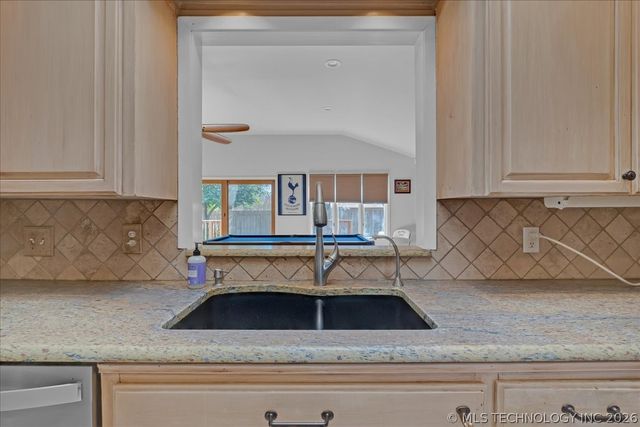 2706 E 57th Street, Tulsa, OK 74105