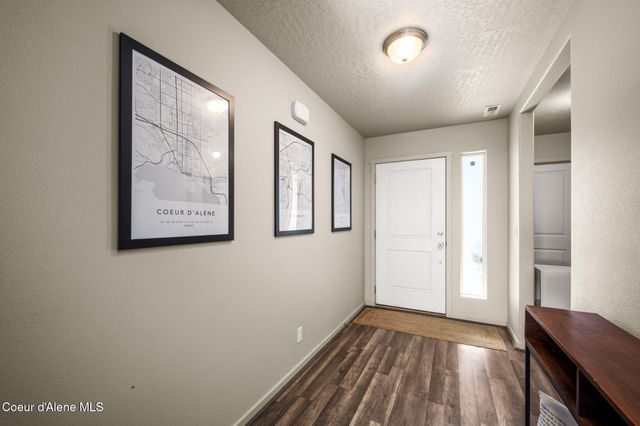 9852 N Berkshire St, Hayden, ID 83835