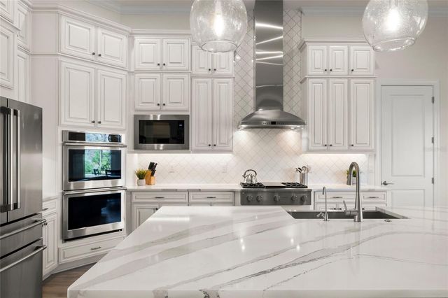 15219 DERNA TERRACE, Bradenton, FL 34211