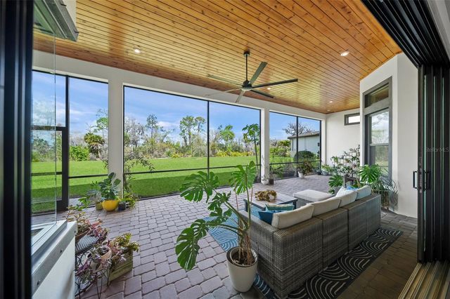 15219 DERNA TERRACE, Bradenton, FL 34211