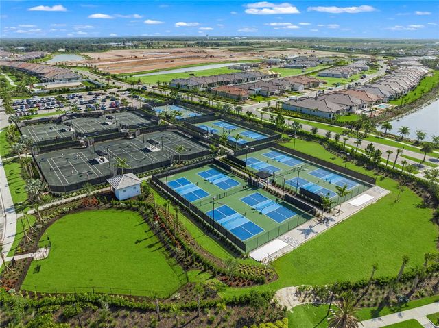 15219 DERNA TERRACE, Bradenton, FL 34211