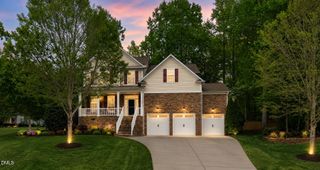 511 E Hatterleigh Avenue, Hillsborough, NC 27278