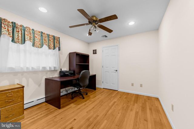 20 HIGHVIEW DR, Telford, PA 18969