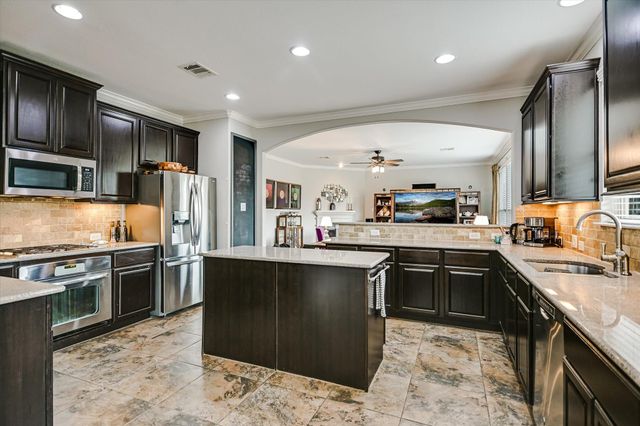 4623 Chestnut Meadows BND, Georgetown, TX 78626