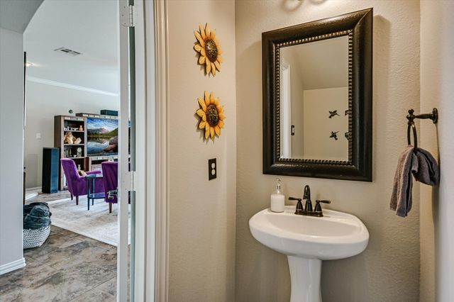 4623 Chestnut Meadows BND, Georgetown, TX 78626