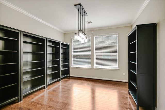 4623 Chestnut Meadows BND, Georgetown, TX 78626