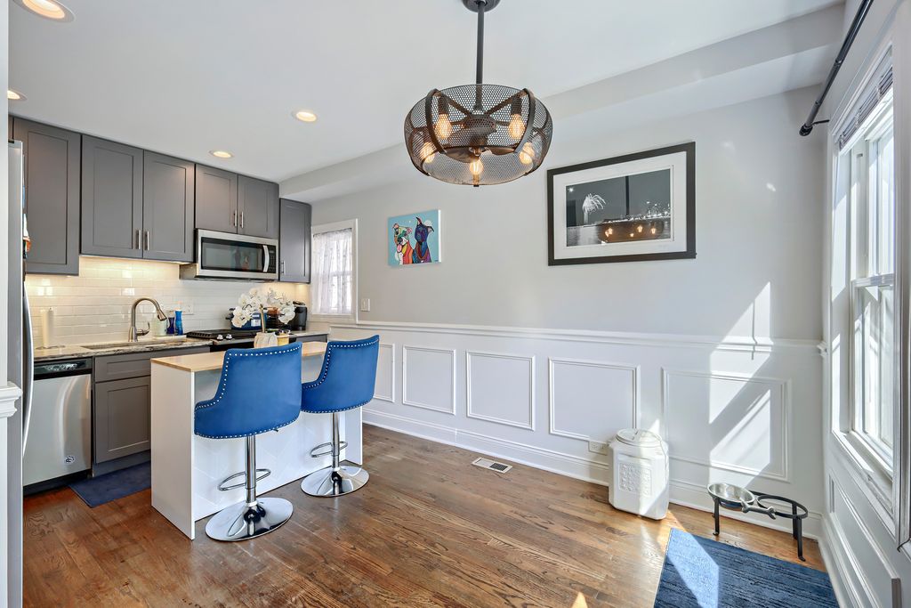 10956 S Saint Louis Avenue, Chicago, IL 60655 — photo 4