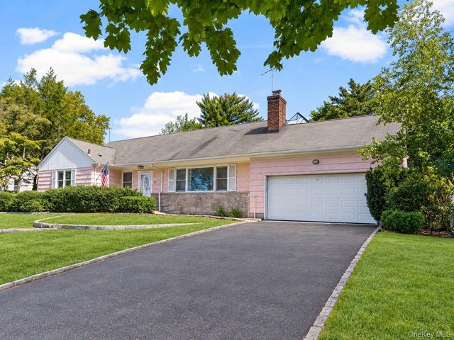 25 Manger Circle, Pelham, NY 10803
