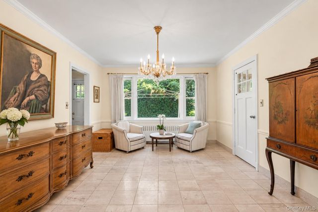 25 Manger Circle, Pelham, NY 10803
