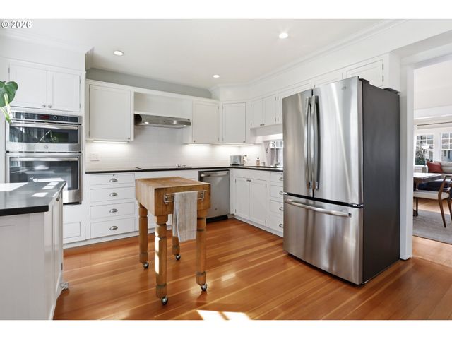 3326 Ne 60TH Ave, Portland, OR 97213