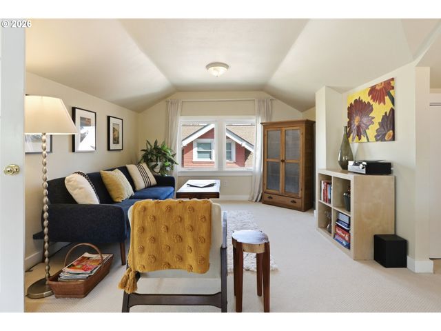 3326 Ne 60TH Ave, Portland, OR 97213