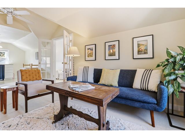 3326 Ne 60TH Ave, Portland, OR 97213