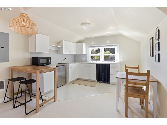 3326 Ne 60TH Ave, Portland, OR 97213