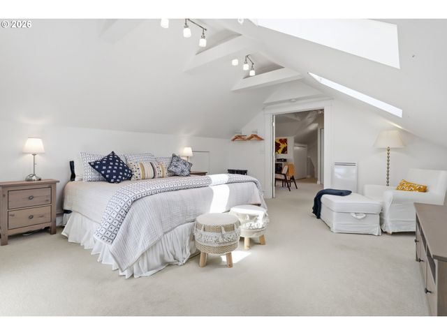 3326 Ne 60TH Ave, Portland, OR 97213