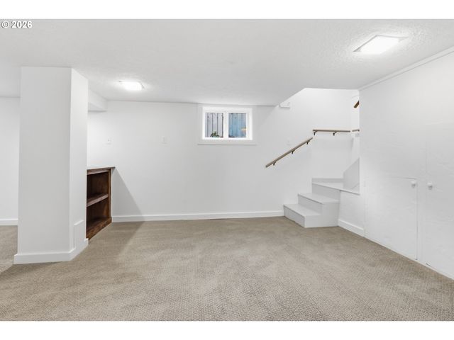 3326 Ne 60TH Ave, Portland, OR 97213